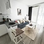 Inpoint One Bedroom With Balcony Self Check-in Near Vistula River&tauron Arena * كراكوفيا