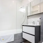 Inpoint One Bedroom With Balcony Self Check-in Near Vistula River&tauron Arena *