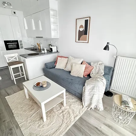 Inpoint One Bedroom With Balcony Self Check-in Near Vistula River&tauron Arena