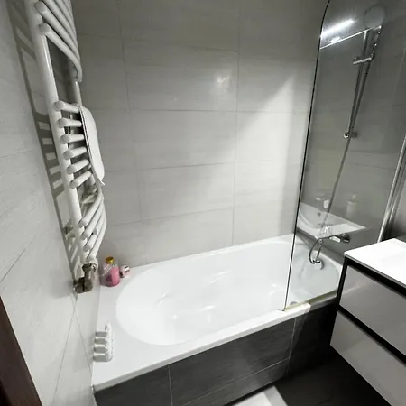 Inpoint One Bedroom With Balcony Self Check-in Near Vistula River&tauron Arena * Krakow