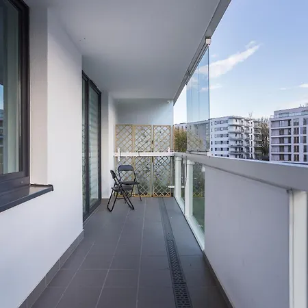 Inpoint One Bedroom With Balcony Self Check-in Near Vistula River&tauron Arena * Krakau