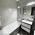 Inpoint One Bedroom With Balcony Self Check-in Near Vistula River&tauron Arena